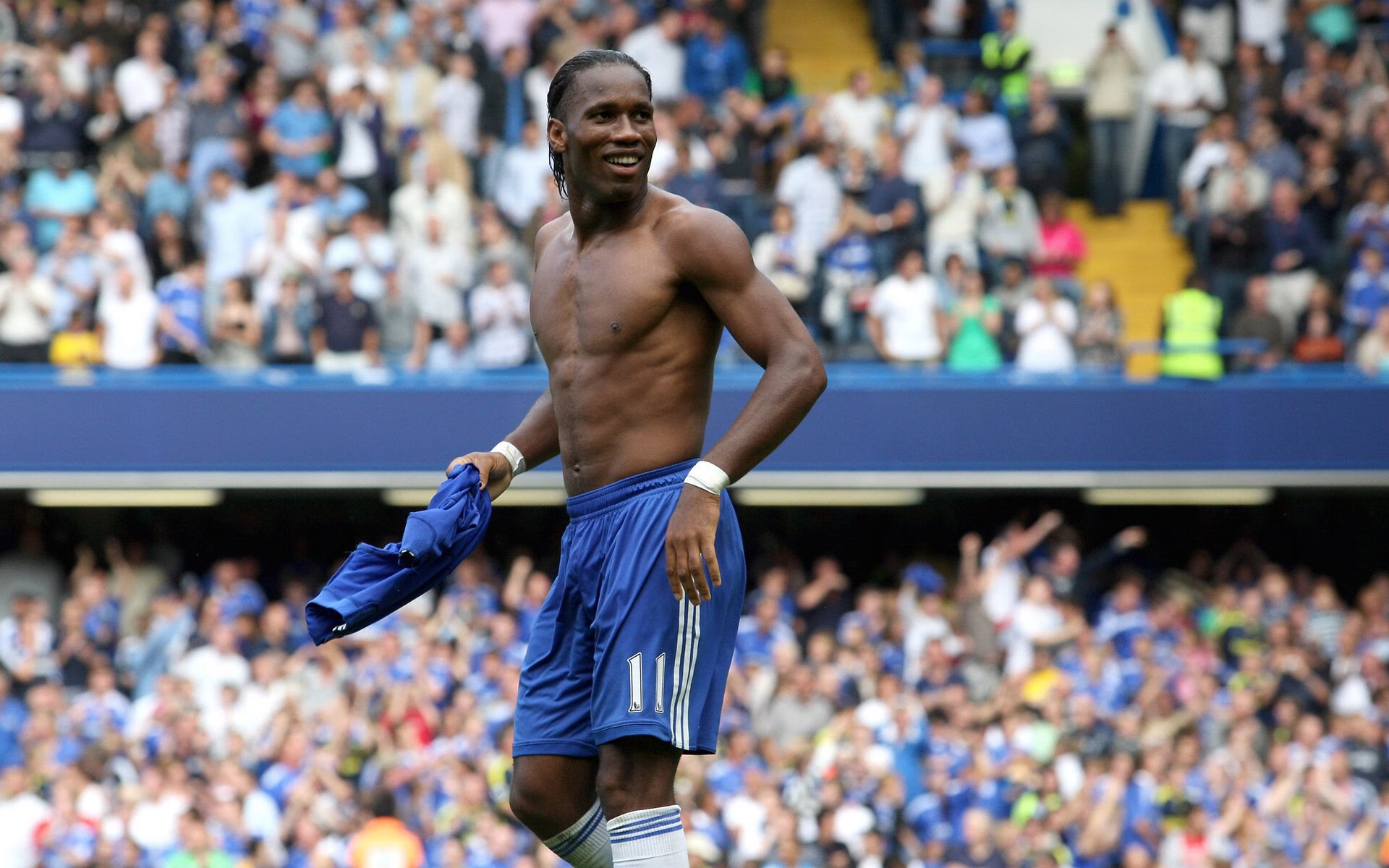 巨塔锁苍鹰!那不勒斯的叹息之墙,金玟哉让豪门锋线集体沉默